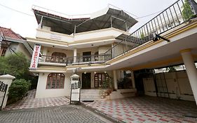 Metropolitan Serviced Villa